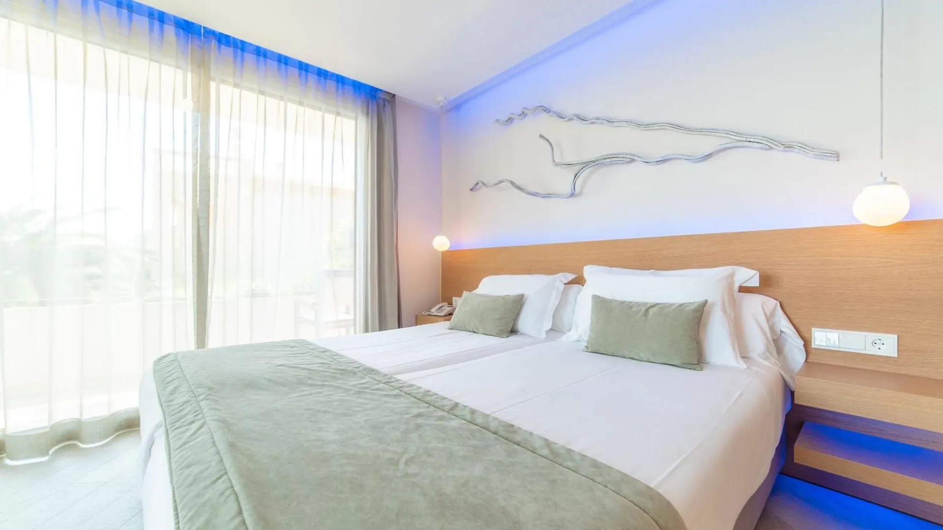 Melbeach Hotel & Spa - Adults Only Canyamel  4*, Canyamel (Mallorca)