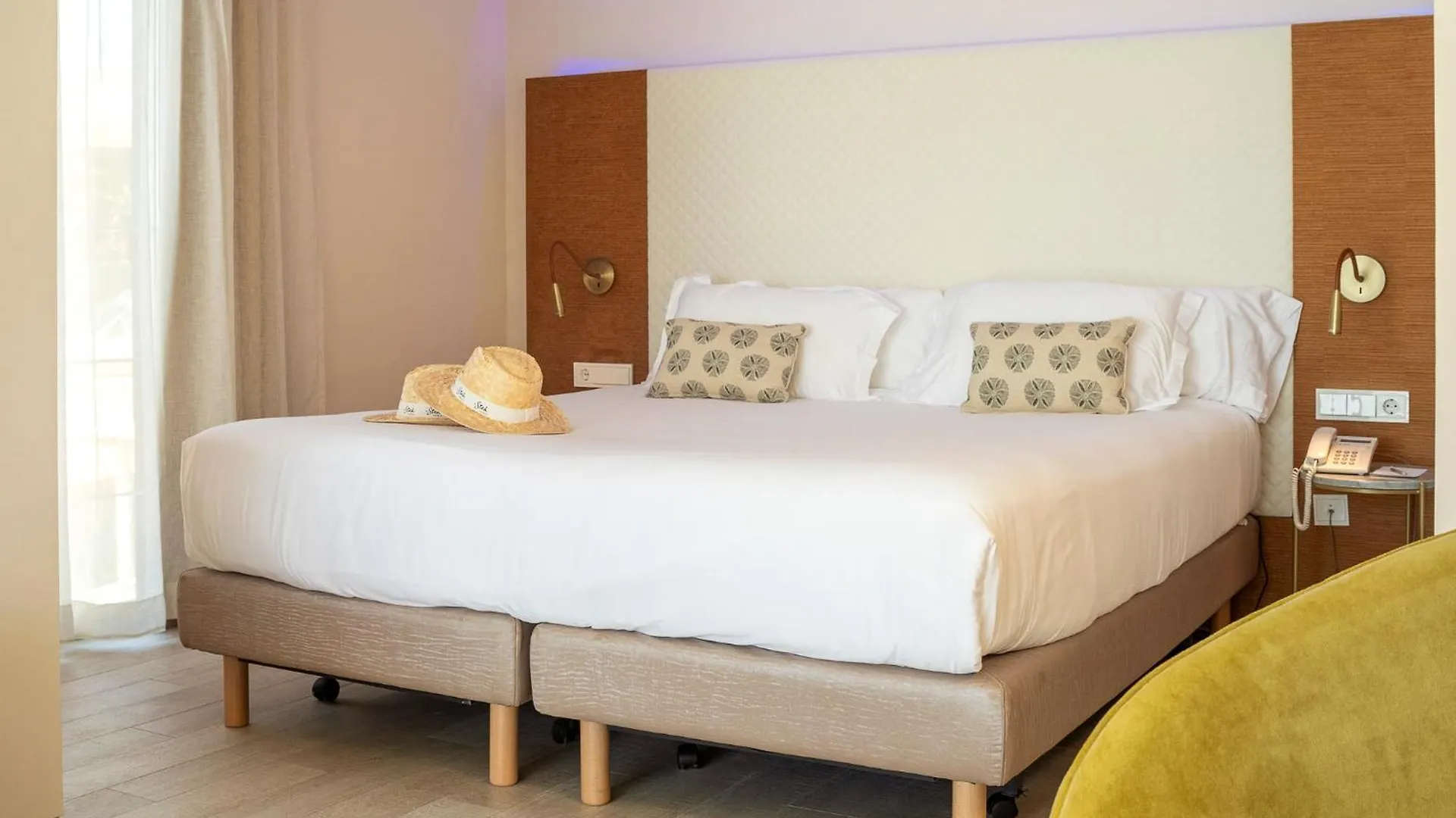 Melbeach Hotel & Spa - Adults Only Canyamel  4*, Canyamel (Mallorca)
